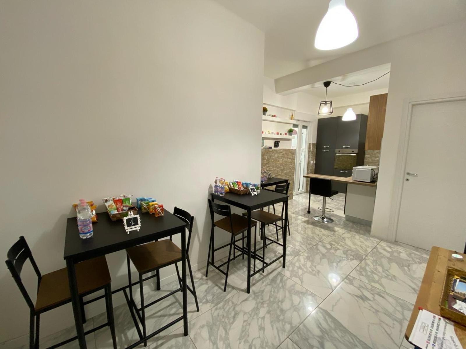 Ennio Rooms Bari Buitenkant foto