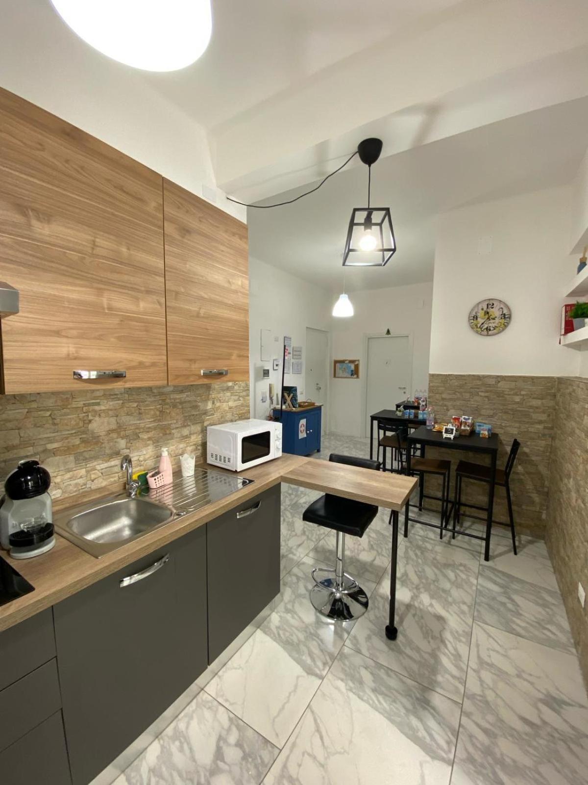Ennio Rooms Bari Buitenkant foto