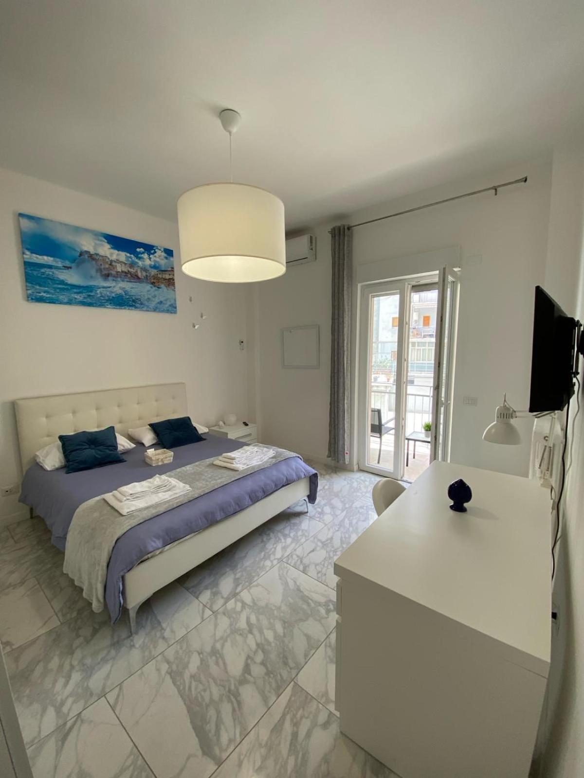Ennio Rooms Bari Buitenkant foto