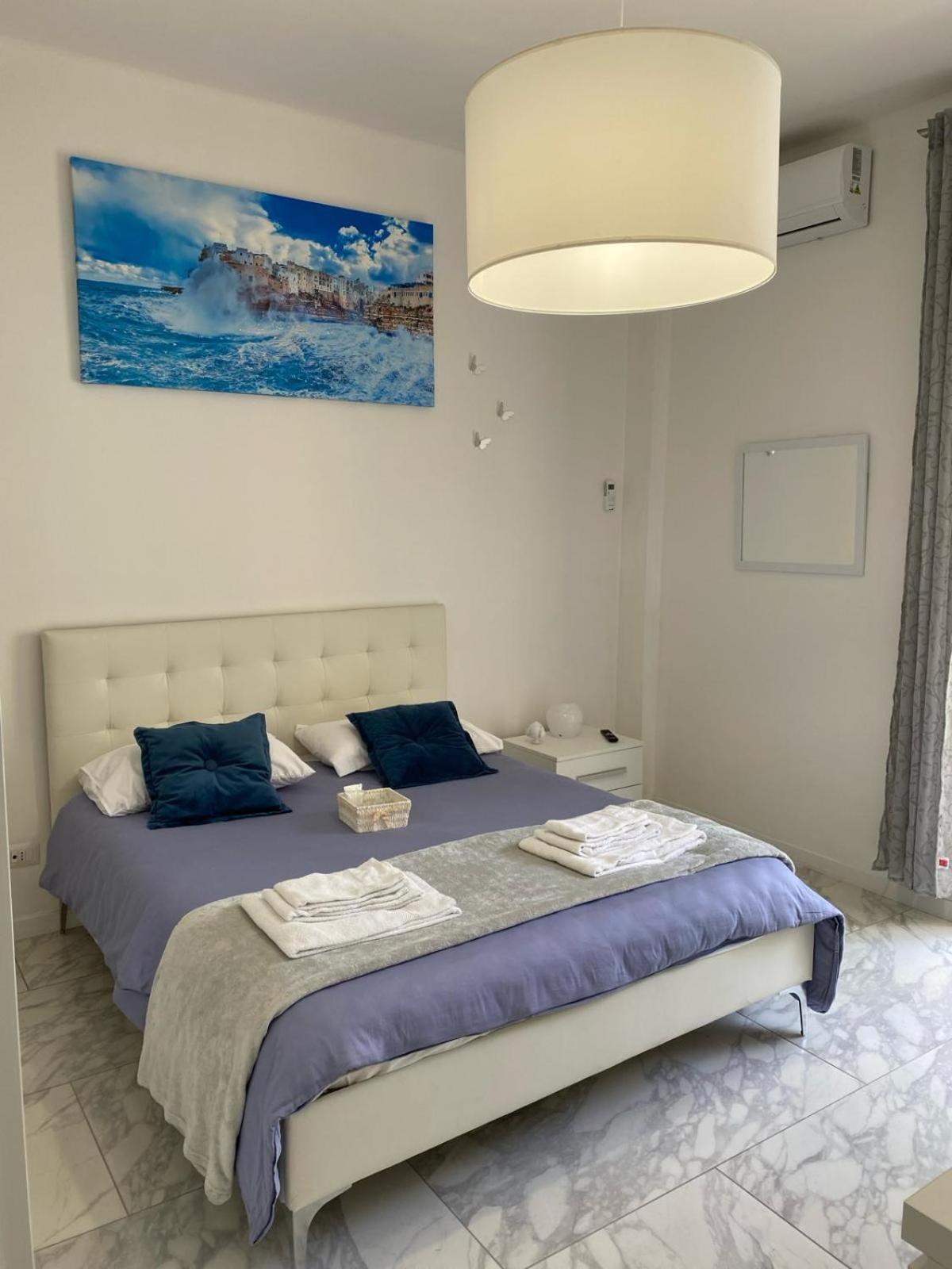 Ennio Rooms Bari Buitenkant foto
