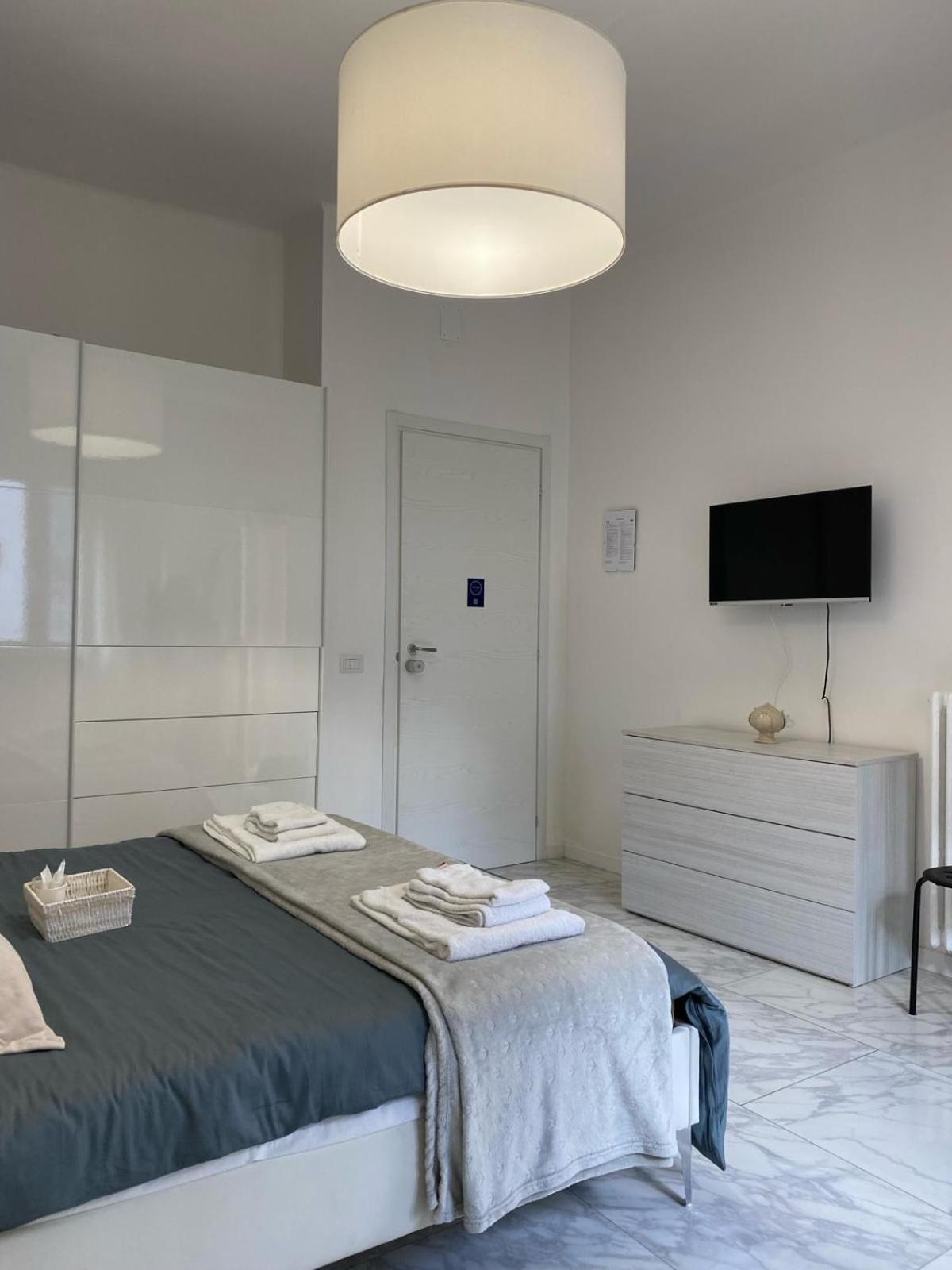 Ennio Rooms Bari Buitenkant foto