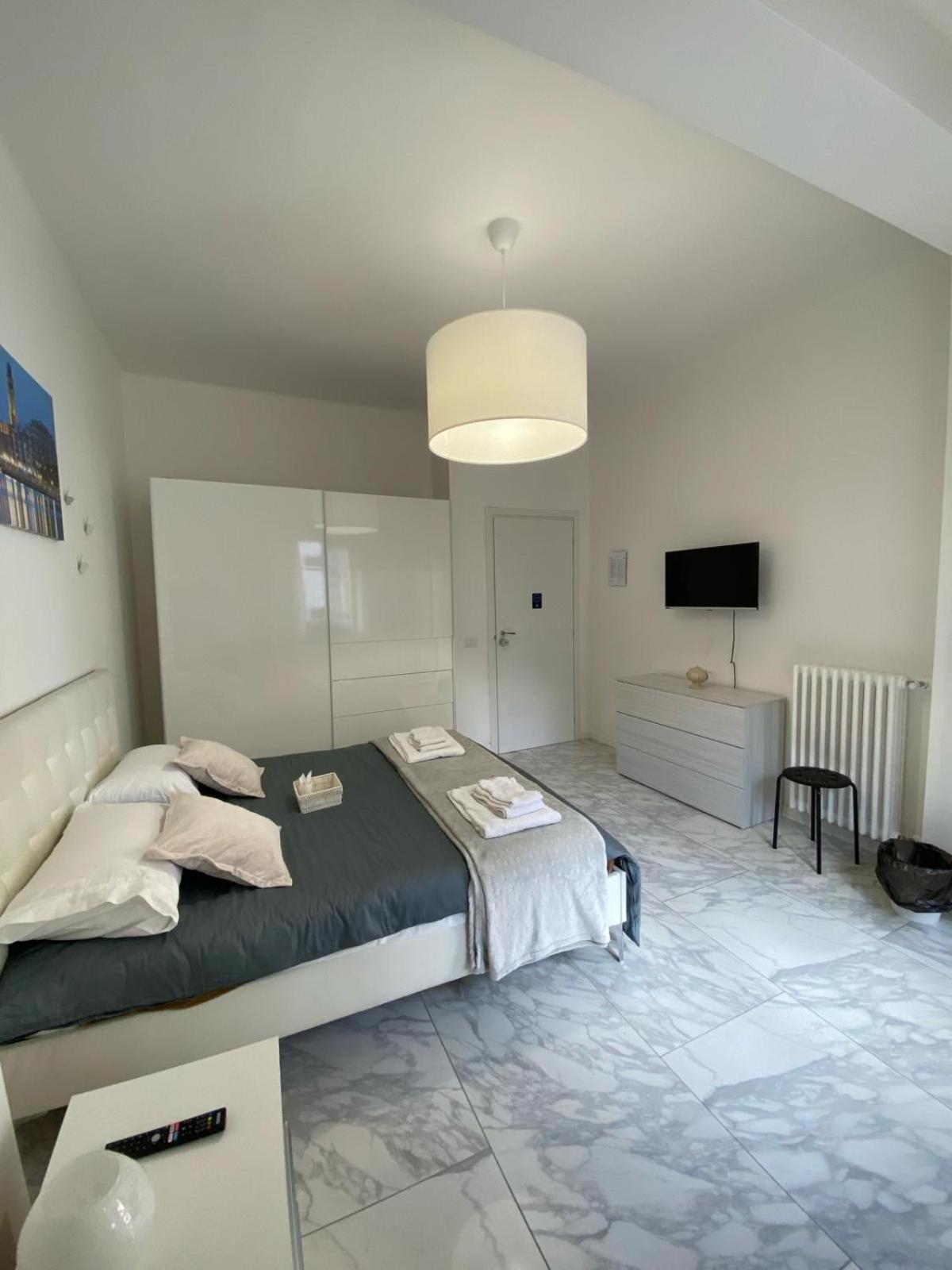 Ennio Rooms Bari Buitenkant foto