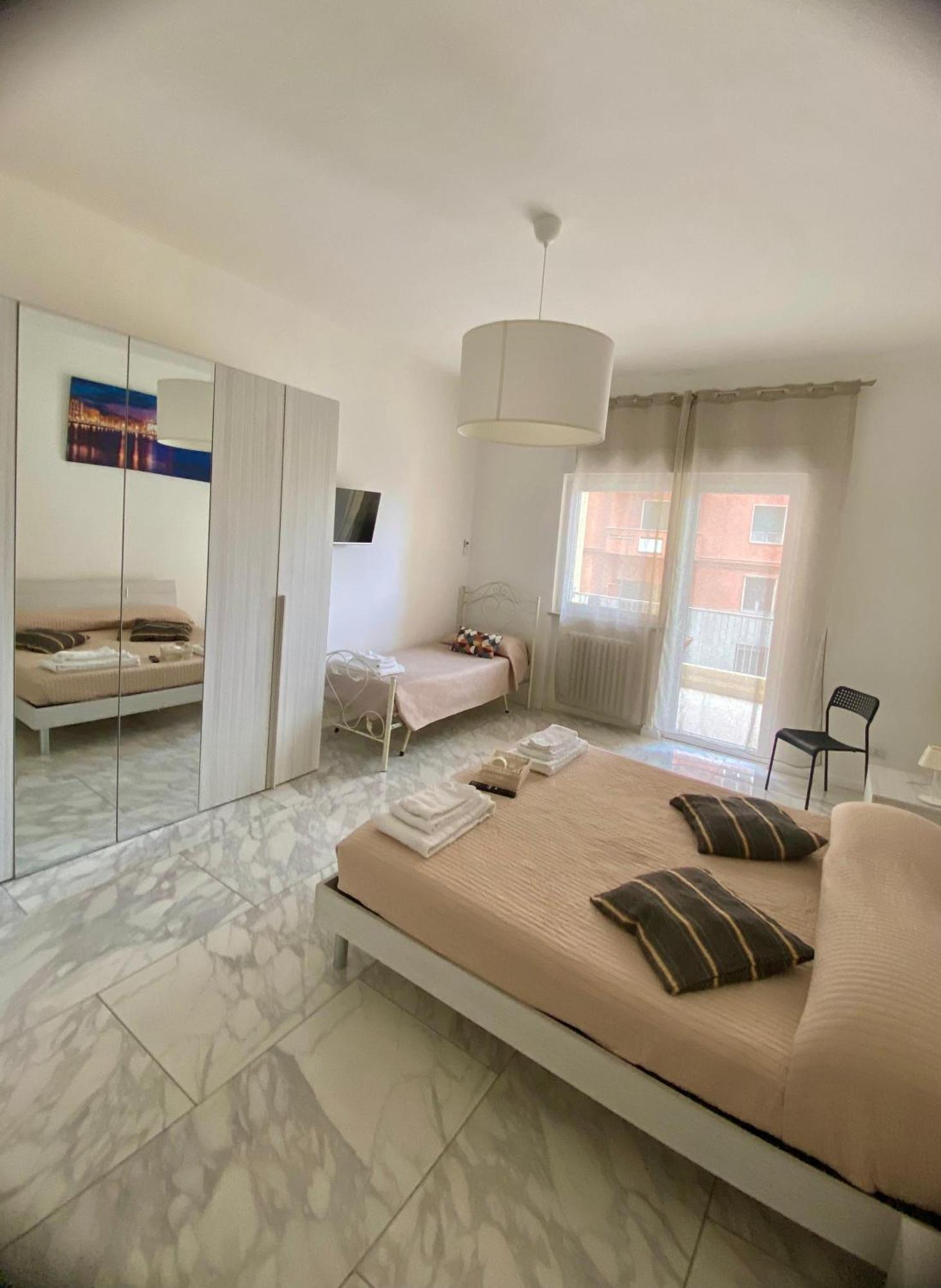 Ennio Rooms Bari Buitenkant foto