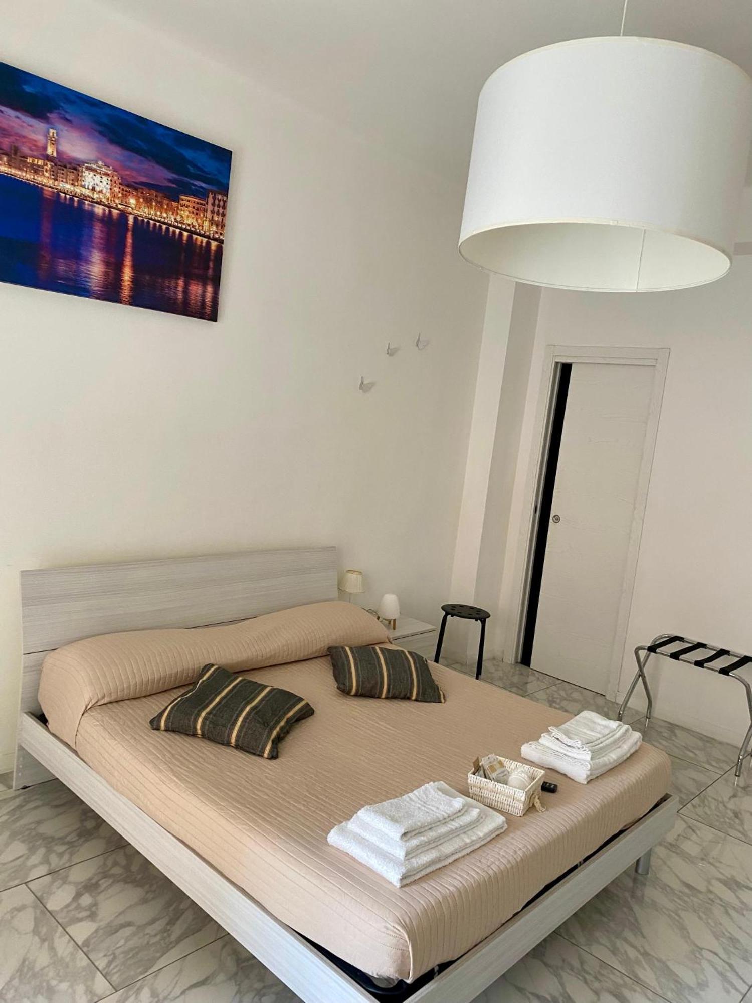 Ennio Rooms Bari Buitenkant foto
